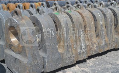 錘式破碎機錘頭材質(zhì)及使用壽命_鄭州鼎盛工程技術(shù)官方