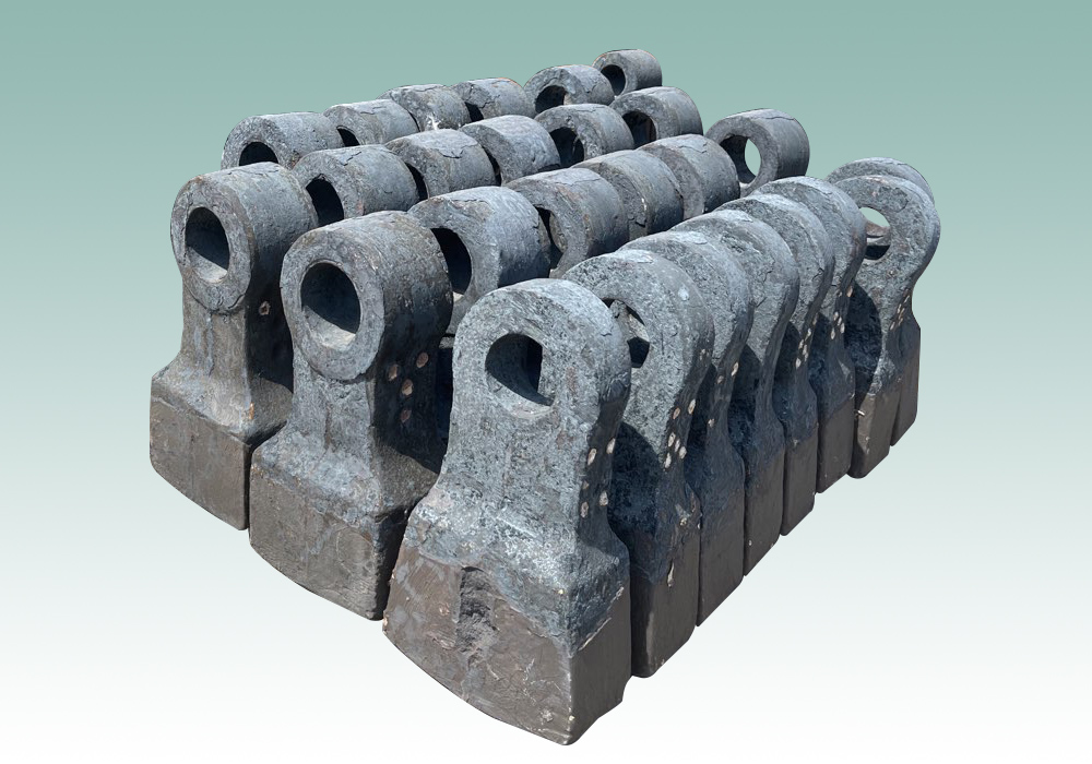 耐磨破碎機(jī)錘頭 雙金屬、陶瓷復(fù)合與耐磨合金錘頭的鑄造廠家選擇指南