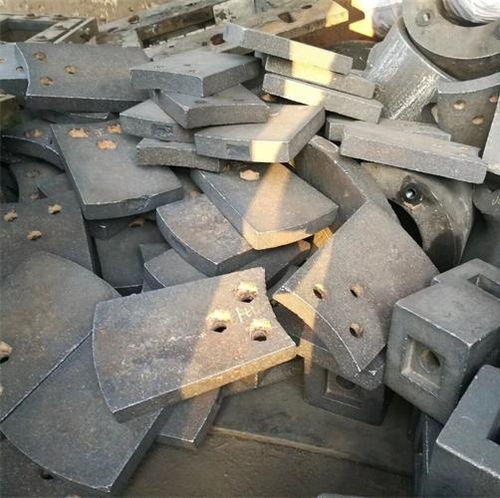 寧夏磚機(jī)口公司 專(zhuān)業(yè)反擊板生產(chǎn)與優(yōu)質(zhì)鑄造件服務(wù)